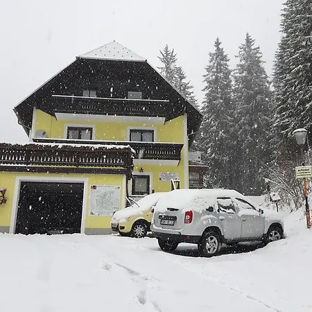 Daire Gastehaus Zur Waldschule *