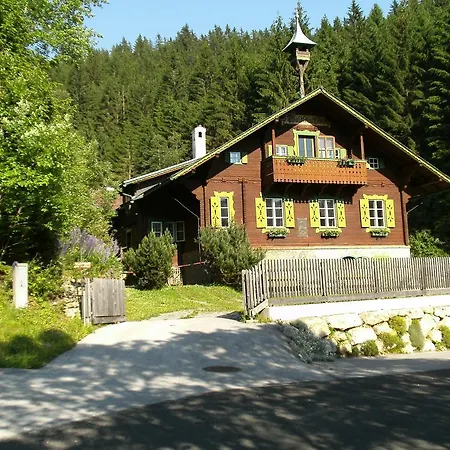 Daire Gastehaus Zur Waldschule *