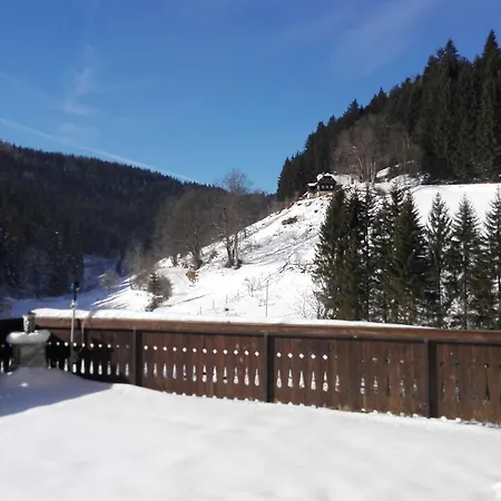 Daire Gastehaus Zur Waldschule *