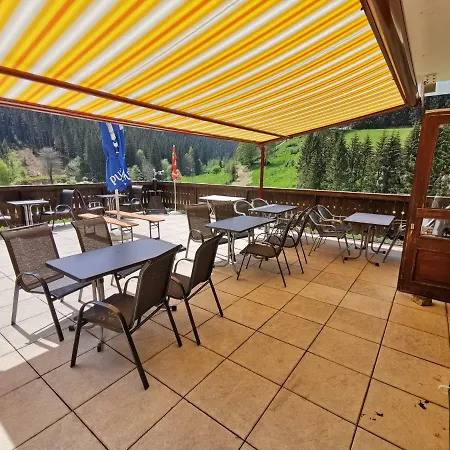Daire Gastehaus Zur Waldschule